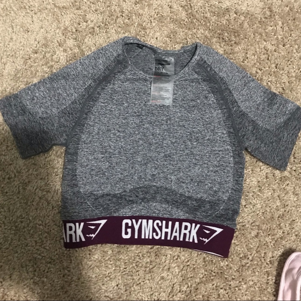 Gymshark Crop Gray Shirt